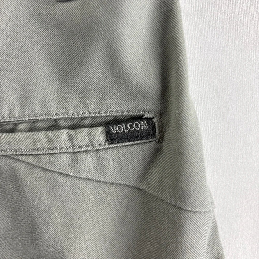 Volcom Men's Gray Corpo Class Size 30 Chino Shorts Cotton Casual Beach - Picture 7 of 7